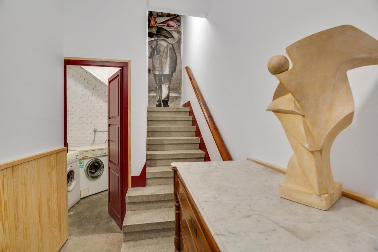 フィゲラス Contemporary Art Houseヴィラ エクステリア 写真